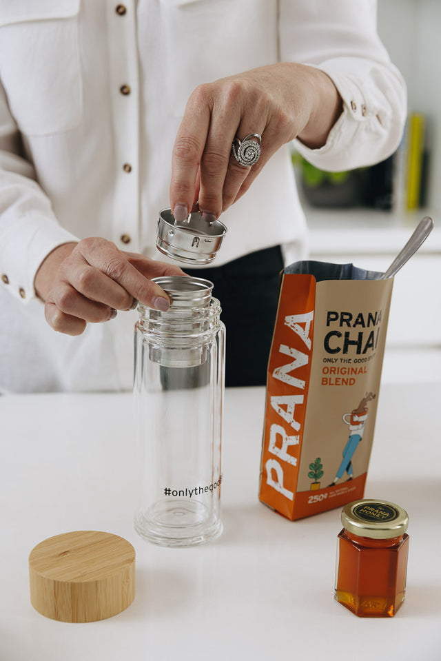 Prana Chai Starter Kit with Turkish Pot & Strainer